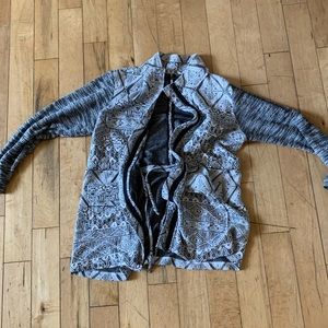 Patterned sweater jacket